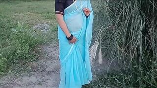 The neighbor had fucked with Bhabhi. Summoned from the flower garden.